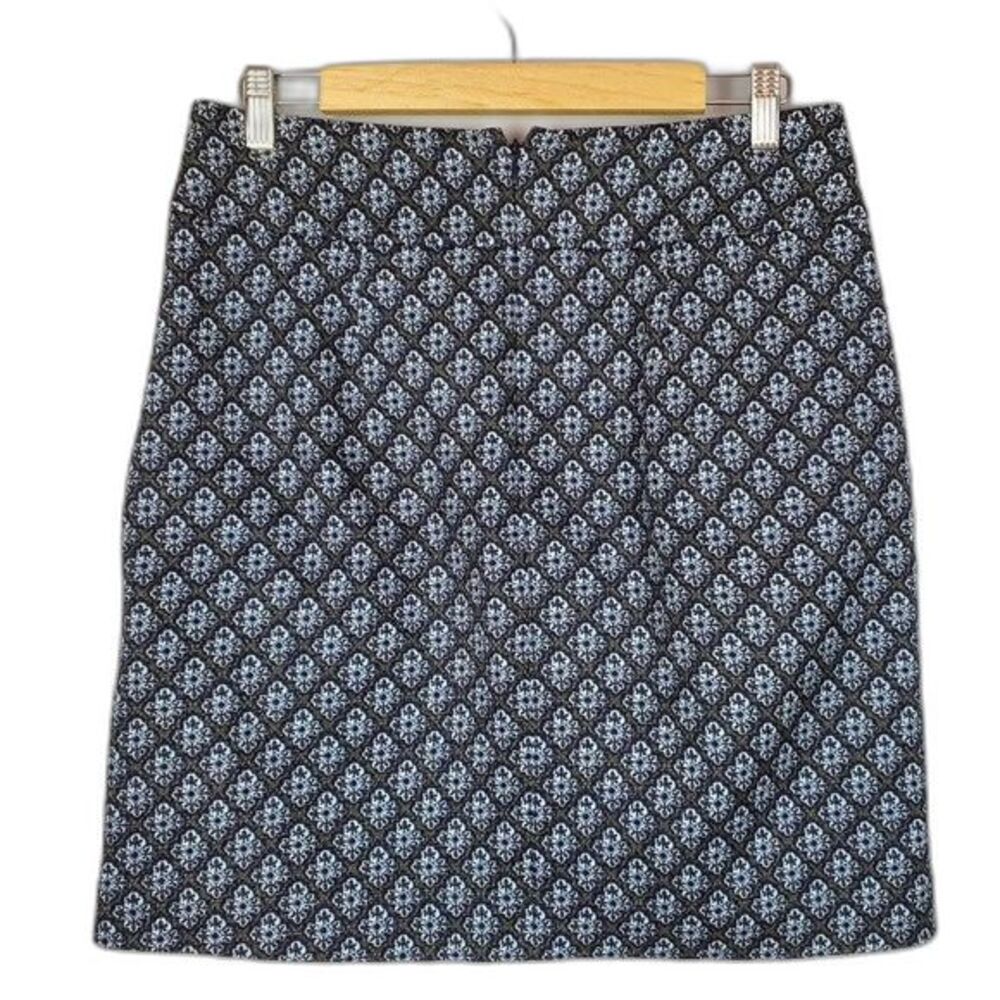 LOFT Blue Fleur De Lis Mini Skirt Size 6